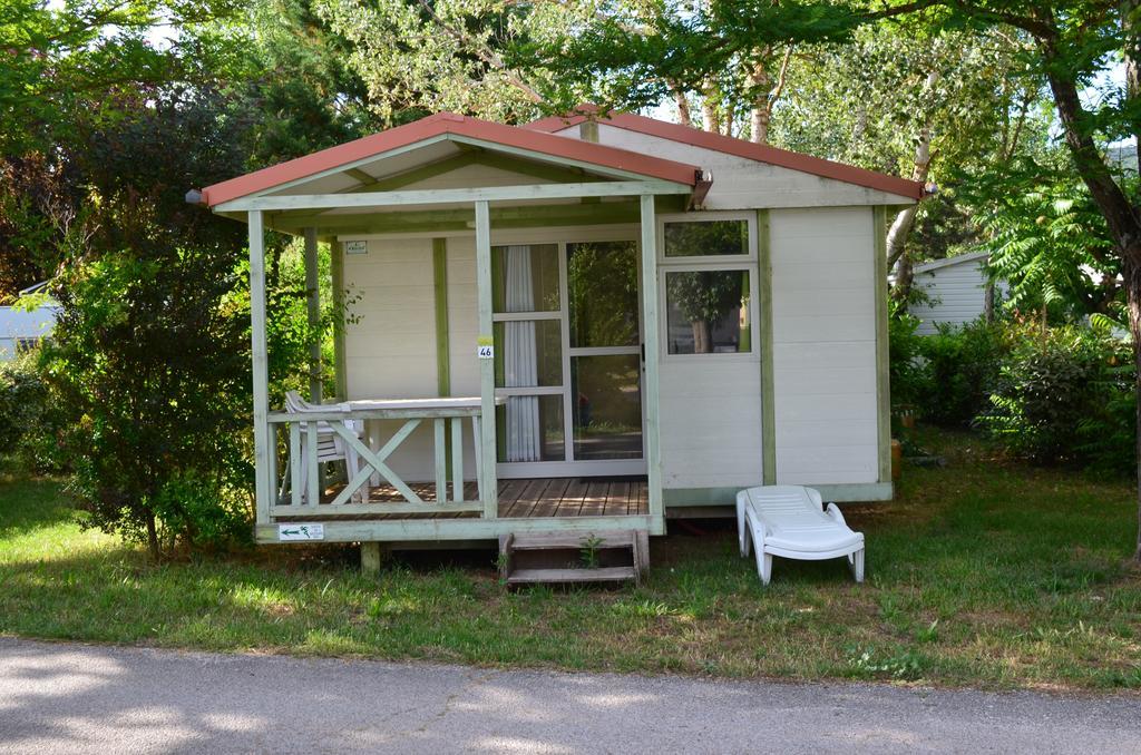 Camping La Vidaresse Hotel Sainte-Anastasie-sur-Issole Eksteriør billede