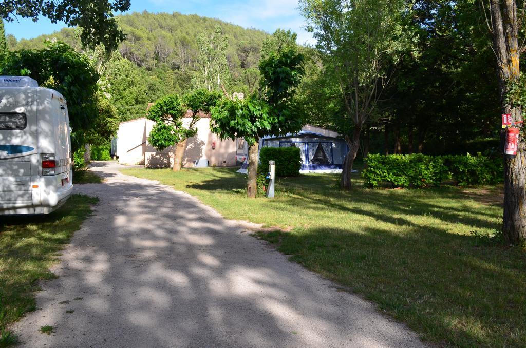 Camping La Vidaresse Hotel Sainte-Anastasie-sur-Issole Eksteriør billede