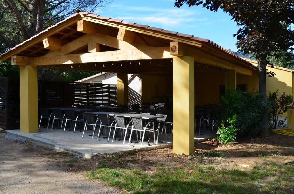 Camping La Vidaresse Hotel Sainte-Anastasie-sur-Issole Eksteriør billede