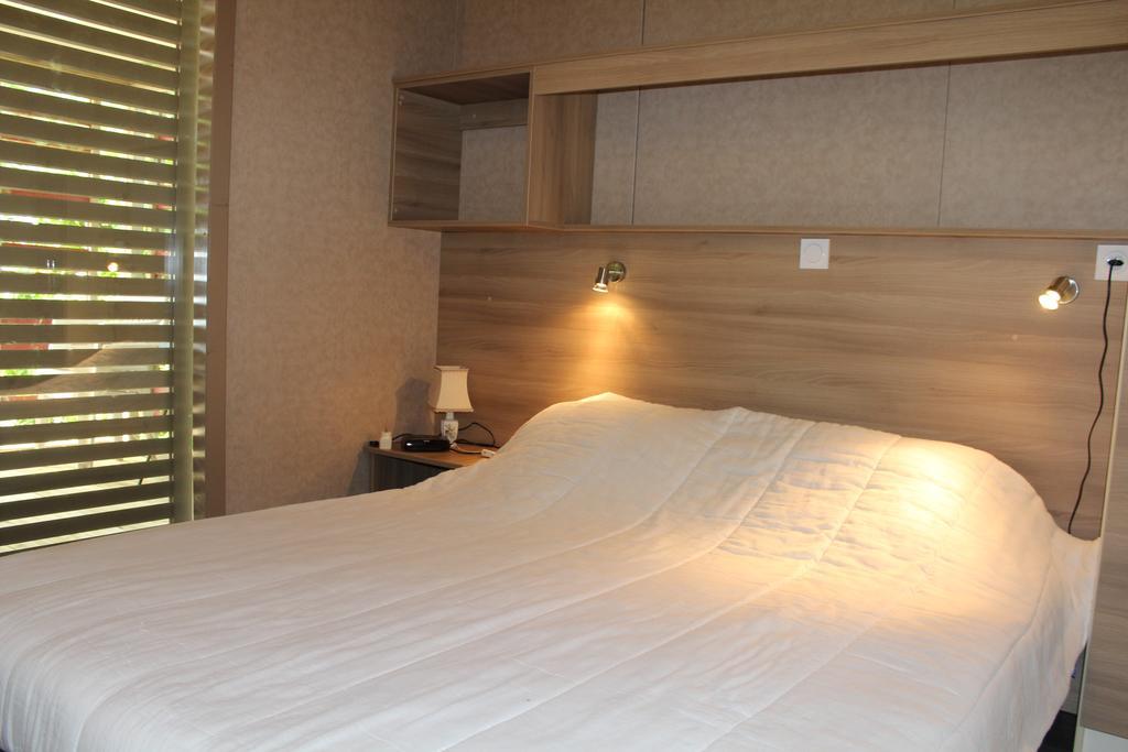 Camping La Vidaresse Hotel Sainte-Anastasie-sur-Issole Eksteriør billede