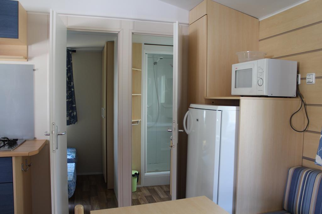 Camping La Vidaresse Hotel Sainte-Anastasie-sur-Issole Eksteriør billede